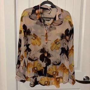 ☀️5 for $30☀️ Floral Sheer Women's Button Up